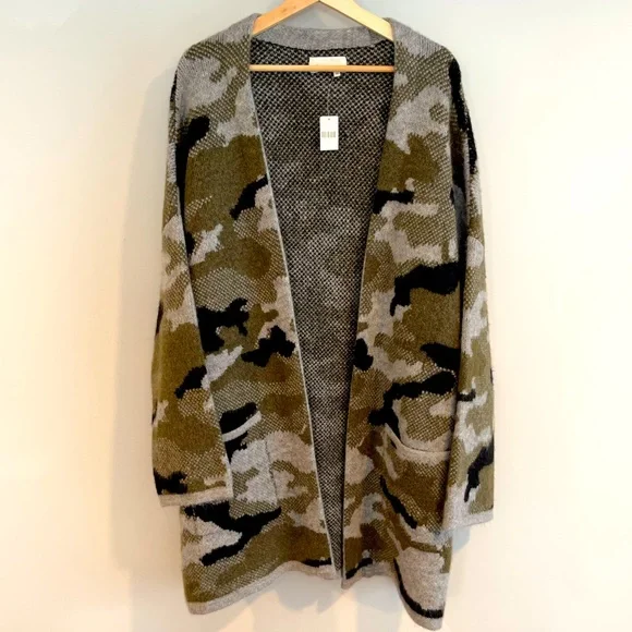 Anthropologie Green and Black Cardigan Sweater - Picture 2 of 9